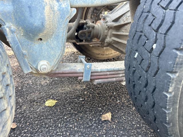 エルフトラック 　深ダンプ　ＭＴ　後輪ダブル　キーレスエントリー　ＥＳＣ（27枚目）