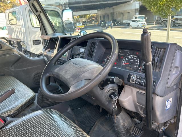 エルフトラック 　深ダンプ　ＭＴ　後輪ダブル　キーレスエントリー　ＥＳＣ（32枚目）