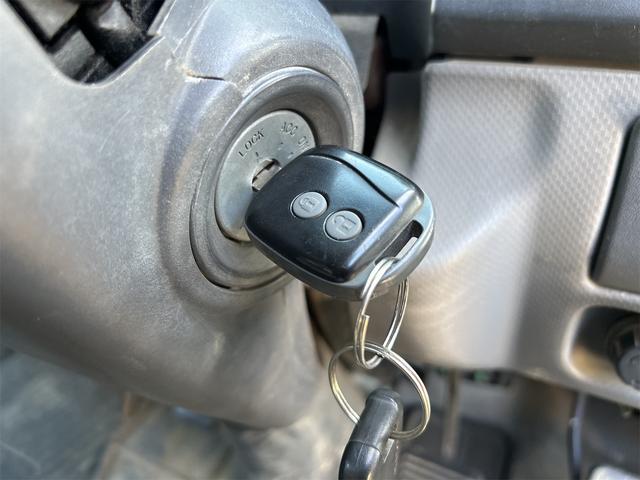 エルフトラック 　深ダンプ　ＭＴ　後輪ダブル　キーレスエントリー　ＥＳＣ（46枚目）