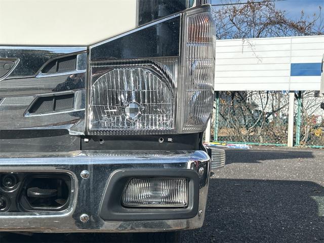 エルフトラック 　ＭＴ　後輪ダブル　レーンアシスト　ドライブレコーダー　ＥＴＣ　ナビ　ＴＶ　電動格納ミラー　エアコン　パワーウィンドウ（27枚目）