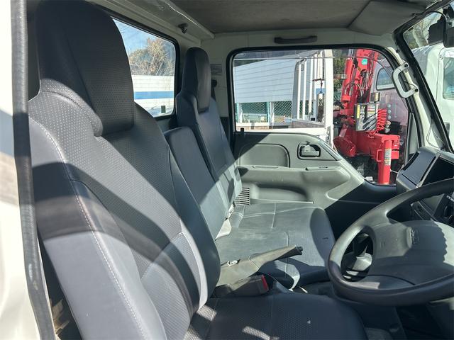 エルフトラック 　ＭＴ　後輪ダブル　レーンアシスト　ドライブレコーダー　ＥＴＣ　ナビ　ＴＶ　電動格納ミラー　エアコン　パワーウィンドウ（32枚目）