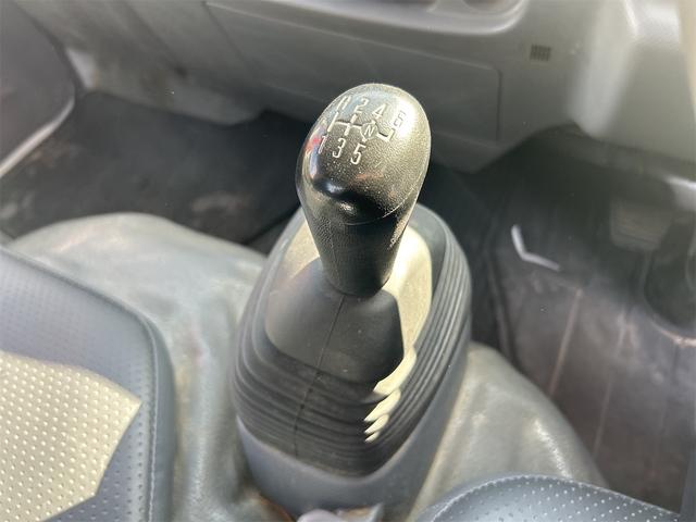 エルフトラック 　ＭＴ　後輪ダブル　レーンアシスト　ドライブレコーダー　ＥＴＣ　ナビ　ＴＶ　電動格納ミラー　エアコン　パワーウィンドウ（40枚目）