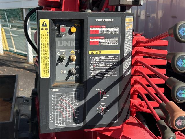 エルフトラック 　ＭＴ　後輪ダブル　ドライブレコーダー　ナビ　ＴＶ　アイドリングストップ　電動格納ミラー　ＥＳＣ　エアコン　パワーステアリング（23枚目）