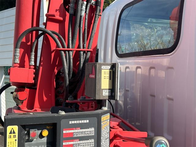 エルフトラック 　ＭＴ　後輪ダブル　ドライブレコーダー　ナビ　ＴＶ　アイドリングストップ　電動格納ミラー　ＥＳＣ　エアコン　パワーステアリング（24枚目）