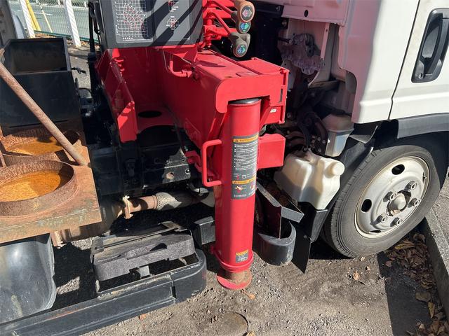 エルフトラック 　ＭＴ　後輪ダブル　ドライブレコーダー　ナビ　ＴＶ　アイドリングストップ　電動格納ミラー　ＥＳＣ　エアコン　パワーステアリング（26枚目）