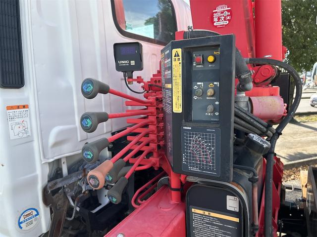 エルフトラック 　ＭＴ　後輪ダブル　ドライブレコーダー　ナビ　ＴＶ　アイドリングストップ　電動格納ミラー　ＥＳＣ　エアコン　パワーステアリング（30枚目）