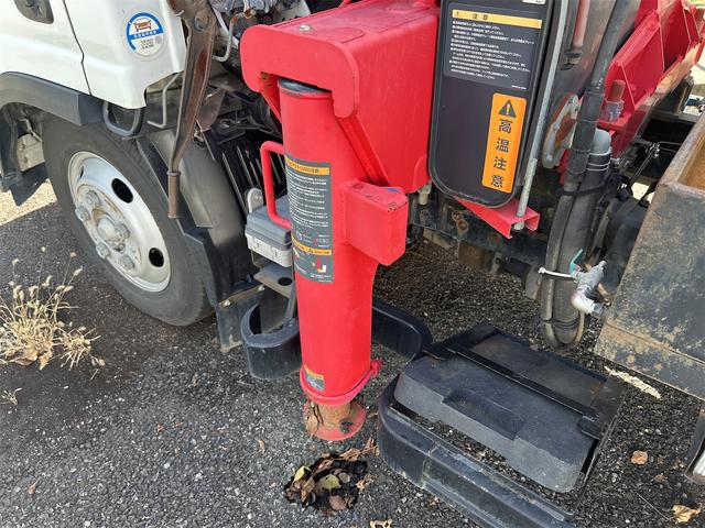 エルフトラック 　ＭＴ　後輪ダブル　ドライブレコーダー　ナビ　ＴＶ　アイドリングストップ　電動格納ミラー　ＥＳＣ　エアコン　パワーステアリング（32枚目）