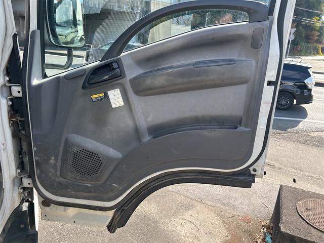 エルフトラック 　ＭＴ　後輪ダブル　ドライブレコーダー　ナビ　ＴＶ　アイドリングストップ　電動格納ミラー　ＥＳＣ　エアコン　パワーステアリング（59枚目）