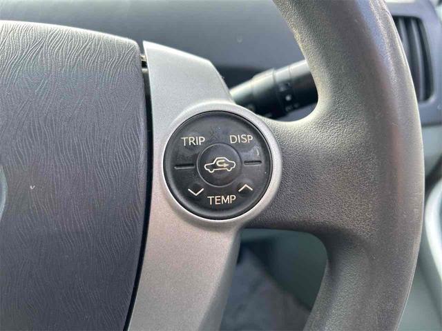 プリウス Ｓ　ＥＴＣ　クリアランスソナー　バックカメラ　ナビ　ＴＶ　アルミホイール　ＣＶＴ　スマートキー　アイドリングストップ　電動格納ミラー　盗難防止システム　ＣＤ　ミュージックプレイヤー接続可（46枚目）
