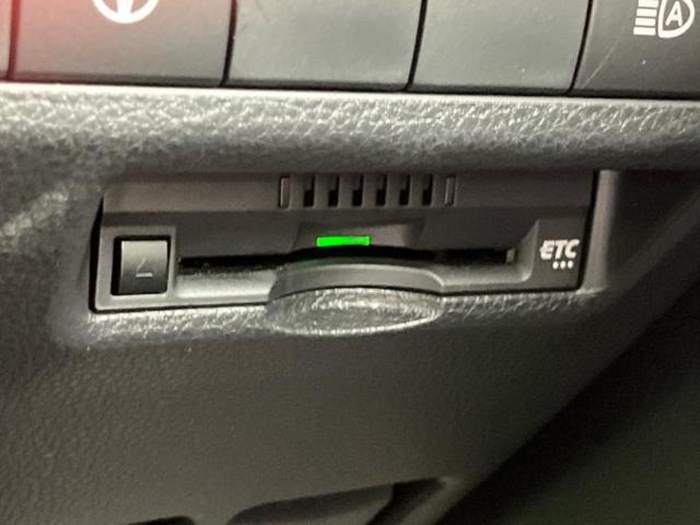 ＲＡＶ４ ４ＷＤアドベンチャーオフロードパッケージ　保証書／ディスプレイオーディオ９インチ／トヨタセーフティセンス／エアーシート　前席／車線逸脱防止支援システム／シート　合皮／ドライブレコーダー　前後／ヘッドランプ　ＬＥＤ　衝突被害軽減システム　４ＷＤ（27枚目）