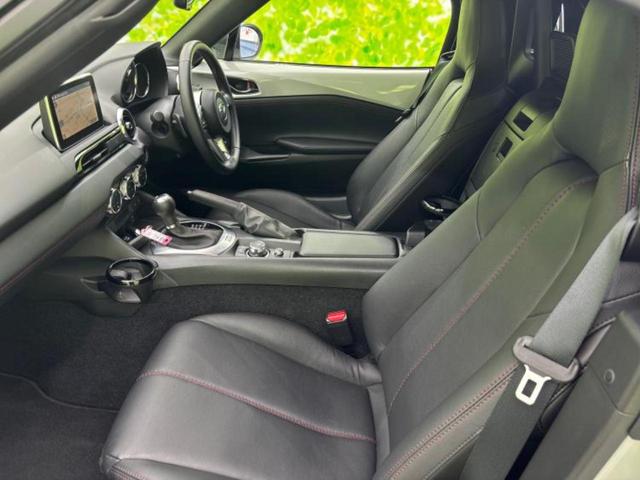 ロードスター Ｓレザーパッケージ　ＢＯＳＥ／保証書／純正　ＳＤナビ／シートヒーター／車線逸脱防止支援システム／シート　フルレザー／ヘッドランプ　ＬＥＤ／ＥＴＣ／ＥＢＤ付ＡＢＳ／横滑り防止装置／フルセグＴＶ／ＤＶＤ　革シート　ＤＶＤ再生（5枚目）