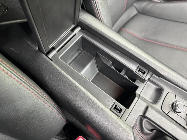 ロードスター Ｓレザーパッケージ　ＢＯＳＥ／保証書／純正　ＳＤナビ／シートヒーター／車線逸脱防止支援システム／シート　フルレザー／ヘッドランプ　ＬＥＤ／ＥＴＣ／ＥＢＤ付ＡＢＳ／横滑り防止装置／フルセグＴＶ／ＤＶＤ　革シート　ＤＶＤ再生（27枚目）