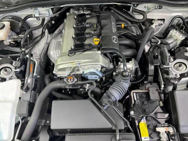 ロードスター Ｓレザーパッケージ　ＢＯＳＥ／保証書／純正　ＳＤナビ／シートヒーター／車線逸脱防止支援システム／シート　フルレザー／ヘッドランプ　ＬＥＤ／ＥＴＣ／ＥＢＤ付ＡＢＳ／横滑り防止装置／フルセグＴＶ／ＤＶＤ　革シート　ＤＶＤ再生（40枚目）