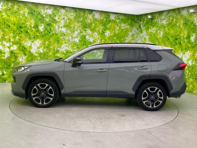 ＲＡＶ４ ４ＷＤアドベンチャー　新品タイヤ／保証書／純正　９インチ　ＳＤナビ／衝突安全装置／車線逸脱防止支援システム／シート　合皮／ヘッドランプ　ＬＥＤ／Ｂｌｕｅｔｏｏｔｈ接続／ＥＴＣ／ＥＢＤ付ＡＢＳ／横滑り防止装置　バックカメラ（2枚目）