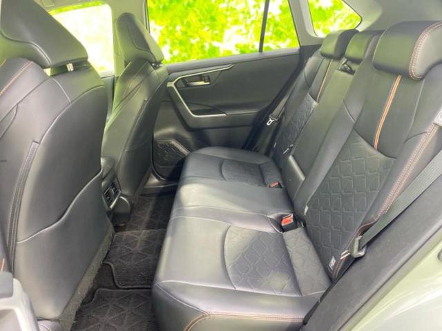ＲＡＶ４ ４ＷＤアドベンチャー　新品タイヤ／保証書／純正　９インチ　ＳＤナビ／衝突安全装置／車線逸脱防止支援システム／シート　合皮／ヘッドランプ　ＬＥＤ／Ｂｌｕｅｔｏｏｔｈ接続／ＥＴＣ／ＥＢＤ付ＡＢＳ／横滑り防止装置　バックカメラ（7枚目）