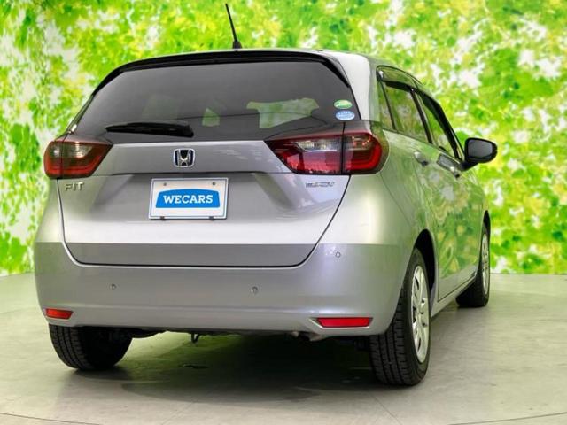 フィット ｅＨＥＶベーシック　衝突安全装置／車線逸脱防止支援システム／ヘッドランプ　ＬＥＤ／ＥＴＣ／ＥＢＤ付ＡＢＳ／横滑り防止装置／アイドリングストップ／クルーズコントロール／禁煙車／エアバッグ　運転席／エアバッグ　助手席（3枚目）