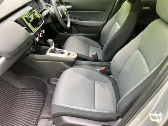 フィット ｅＨＥＶベーシック　衝突安全装置／車線逸脱防止支援システム／ヘッドランプ　ＬＥＤ／ＥＴＣ／ＥＢＤ付ＡＢＳ／横滑り防止装置／アイドリングストップ／クルーズコントロール／禁煙車／エアバッグ　運転席／エアバッグ　助手席（22枚目）