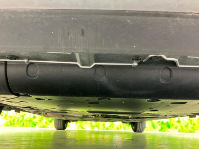 フィット ｅＨＥＶベーシック　衝突安全装置／車線逸脱防止支援システム／ヘッドランプ　ＬＥＤ／ＥＴＣ／ＥＢＤ付ＡＢＳ／横滑り防止装置／アイドリングストップ／クルーズコントロール／禁煙車／エアバッグ　運転席／エアバッグ　助手席（42枚目）