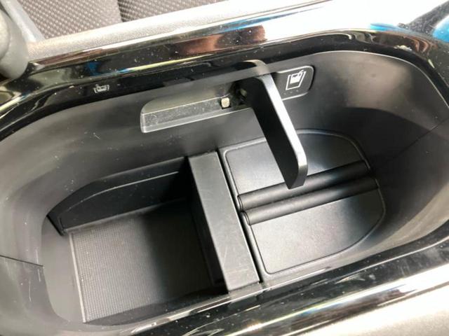 ＷＥＣＡＲＳでは各商談席に大型モニターをご用意しております！見やすい大画面でゆったりと全国の在庫をご覧いただけます！是非ご来店お待ちしております！