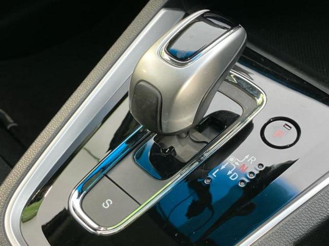 シャトル ハイブリッドX・ホンダセンシング 新品タイヤ/保証書/社外 SDナビ/ホンダセンシング/シートヒーター/シート ハーフレザー/ドライブレコーダー 前後/ヘッドランプ LED/ETC/EBD付ABS/横滑り防止装置 衝突被害軽減システム(17枚目)