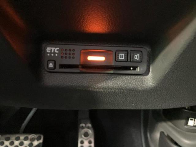 シャトル ハイブリッドX・ホンダセンシング 新品タイヤ/保証書/社外 SDナビ/ホンダセンシング/シートヒーター/シート ハーフレザー/ドライブレコーダー 前後/ヘッドランプ LED/ETC/EBD付ABS/横滑り防止装置 衝突被害軽減システム(18枚目)