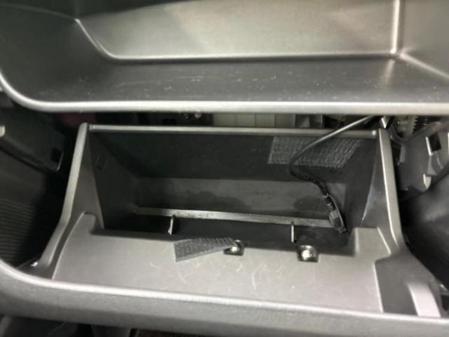 デイズルークス ハイウェイスターGターボ 新品タイヤ/保証書/純正 SDナビ/衝突安全装置/両側電動スライドドア/ヘッドランプ LED/Bluetooth接続/ETC/EBD付ABS/横滑り防止装置/アイドリングストップ/フロントモニター(25枚目)