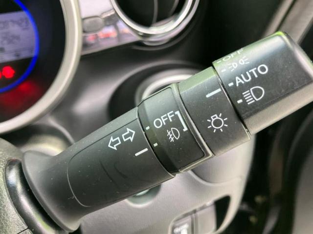 Ｎ－ＢＯＸカスタム Ｇ・Ｌパッケージ　社外　ＳＤナビ／電動スライドドア／ヘッドランプ　ＨＩＤ／ＥＴＣ／ＥＢＤ付ＡＢＳ／横滑り防止装置／アイドリングストップ／フルセグＴＶ／ＤＶＤ／エアバッグ　運転席／エアバッグ　助手席　ＤＶＤ再生（14枚目）