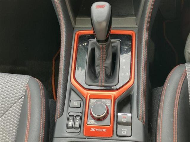 ＷＥＣＡＲＳの展示場では実際に見て、触ってお車をお選びいただけます！知識の豊富な営業スタッフが様々なカーライフをご提案いたします！