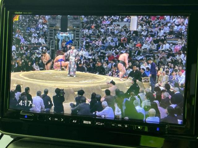 スペーシアカスタム ハイブリッドＸＳターボ　社外　９インチ　ＳＤナビ／衝突安全装置／両側電動スライドドア／シートヒーター　運転席／ヘッドランプ　ＬＥＤ／ＵＳＢジャック／Ｂｌｕｅｔｏｏｔｈ接続／ＥＴＣ／ＥＢＤ付ＡＢＳ／横滑り防止装置　バックカメラ（10枚目）