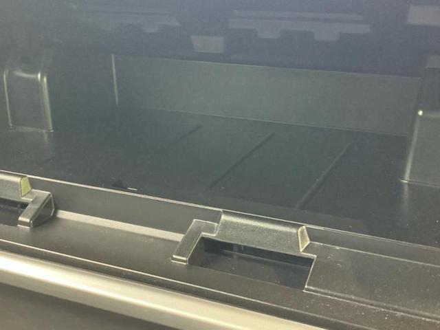 スペーシアカスタム ハイブリッドＸＳターボ　社外　９インチ　ＳＤナビ／衝突安全装置／両側電動スライドドア／シートヒーター　運転席／ヘッドランプ　ＬＥＤ／ＵＳＢジャック／Ｂｌｕｅｔｏｏｔｈ接続／ＥＴＣ／ＥＢＤ付ＡＢＳ／横滑り防止装置　バックカメラ（32枚目）