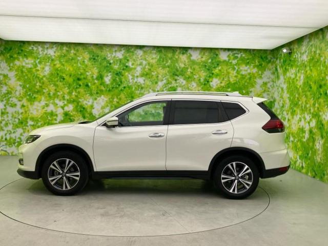 エクストレイル ４ＷＤ２０Ｘｉ　新品タイヤ／保証書／純正　９インチ　ＳＤナビ／インテリジェントルームミラー／衝突安全装置／車線逸脱防止支援システム／電動バックドア／ヘッドランプ　ＬＥＤ／ＥＴＣ／ＥＢＤ付ＡＢＳ／横滑り防止装置　４ＷＤ（2枚目）