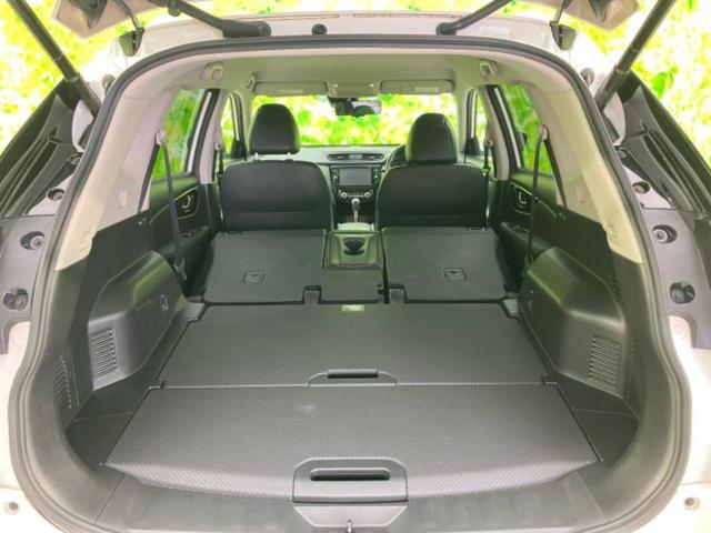 エクストレイル ４ＷＤ２０Ｘｉ　新品タイヤ／保証書／純正　９インチ　ＳＤナビ／インテリジェントルームミラー／衝突安全装置／車線逸脱防止支援システム／電動バックドア／ヘッドランプ　ＬＥＤ／ＥＴＣ／ＥＢＤ付ＡＢＳ／横滑り防止装置　４ＷＤ（20枚目）