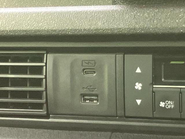 Ｎ－ＢＯＸカスタム ターボ　新品タイヤ／保証書／純正　９インチ　ＳＤナビ／ホンダセンシング／両側電動スライドドア／シートヒーター／マルチビューカメラシステム／車線逸脱防止支援システム／シート　ハーフレザー　衝突被害軽減システム（35枚目）