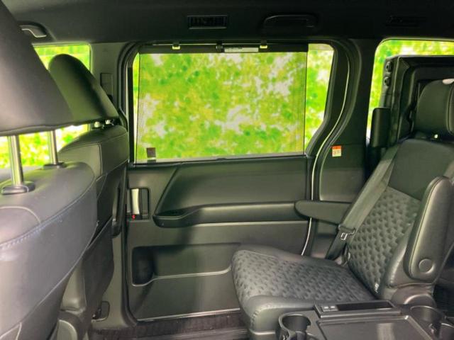 ヴォクシー ハイブリッドＳ－Ｚ　新品タイヤ／保証書／ディスプレイオーディオ＋ナビ１０インチ／トヨタセーフティセンス／両側電動スライドドア／シートヒーター／車線逸脱防止支援システム／シート　ハーフレザー　衝突被害軽減システム　ドラレコ（5枚目）