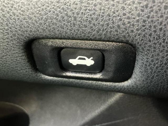 クラウン アスリートＳ－Ｔ　サンルーフ／エアロ／保証書／純正　ＳＤナビ／シート　フルレザー／ヘッドランプ　ＬＥＤ／Ｂｌｕｅｔｏｏｔｈ接続／ＥＴＣ／ＥＢＤ付ＡＢＳ／横滑り防止装置／アイドリングストップ／クルーズコントロール（28枚目）