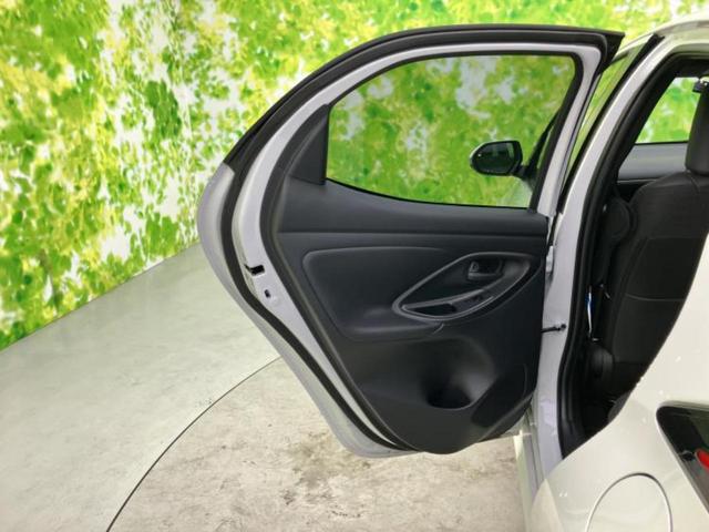 ヤリス ハイブリッドＺ　保証書／ディスプレイオーディオ＋ナビ８インチ／トヨタセーフティセンス／シートヒーター　前席／パノラミックビューモニター／車線逸脱防止支援システム／シート　ハーフレザー　衝突被害軽減システム　ドラレコ（8枚目）