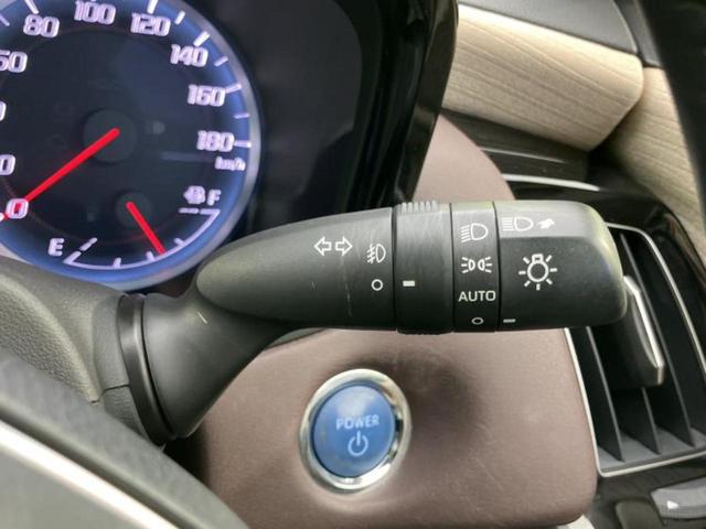 クラウンハイブリッド S Cパッケージ 保証書/純正 SDナビ/衝突安全装置/シートヒーター 前席/パノラミックビューモニター/車線逸脱防止支援システム/ドライブレコーダー 社外/ヘッドランプ LED/Bluetooth接続/ETC(17枚目)