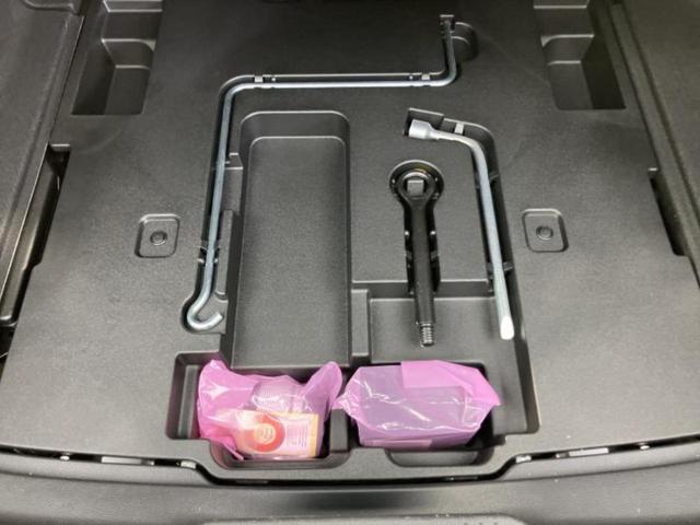 クラウンハイブリッド S Cパッケージ 保証書/純正 SDナビ/衝突安全装置/シートヒーター 前席/パノラミックビューモニター/車線逸脱防止支援システム/ドライブレコーダー 社外/ヘッドランプ LED/Bluetooth接続/ETC(27枚目)