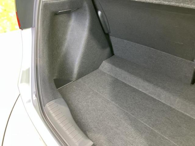 フィット ｅＨＥＶベーシック　新品タイヤ／保証書／社外　メモリーナビ／ホンダセンシング／車線逸脱防止支援システム／ヘッドランプ　ＬＥＤ／ＵＳＢジャック／Ｂｌｕｅｔｏｏｔｈ接続／ＥＴＣ／ＥＢＤ付ＡＢＳ／横滑り防止装置　バックカメラ（28枚目）