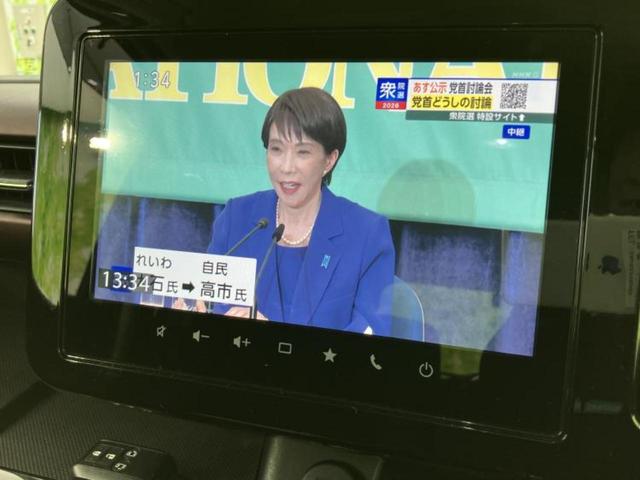 スペーシアカスタム ハイブリッドＸＳターボ　新品タイヤ／保証書／純正　９インチ　ＳＤナビ／セーフティサポート（スズキ）／両側電動スライドドア／シートヒーター　前席／全方位モニター用カメラ／車線逸脱防止支援システム／シート　ハーフレザー　ドラレコ（13枚目）