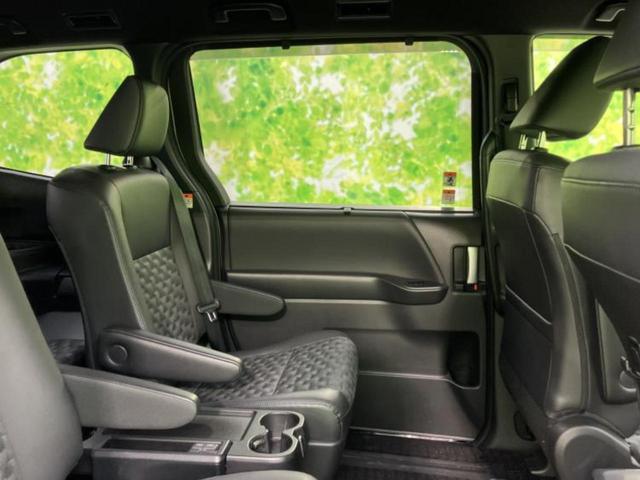 ヴォクシー Ｓ－Ｚ　ディスプレイオーディオ＋ナビ１０インチ／フリップダウンモニター　純正　１２．８インチ／デジタルインナーミラー／衝突安全装置／両側電動スライドドア／シートヒーター／パノラミックビューモニター　ＤＶＤ再生（8枚目）