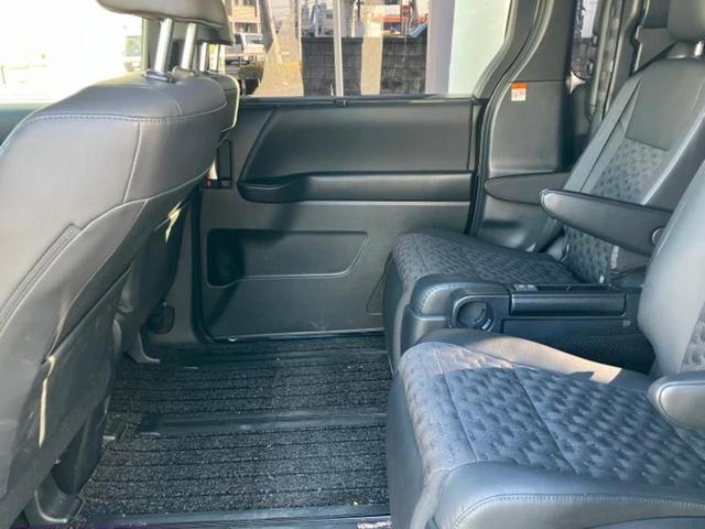 ヴォクシー S-Z モデリスタエアロ/保証書/ディスプレイオーディオ+ナビ10インチ/フリップダウンモニター 純正 14インチ/デジタルインナーミラー/トヨタセーフティセンス/両側電動スライドドア 衝突被害軽減システム(5枚目)