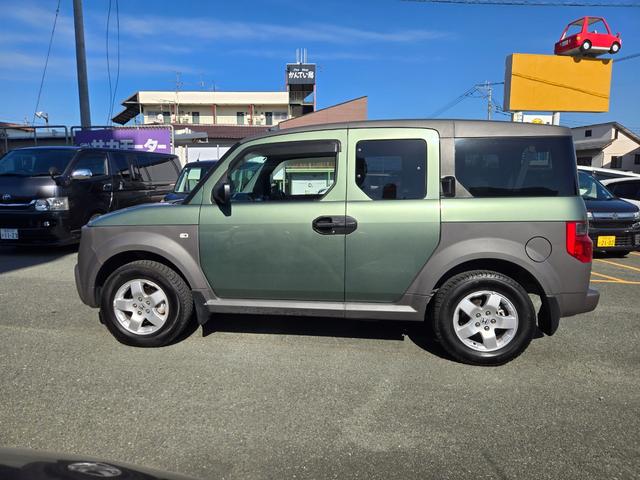 エレメント 　ベースグレード　４ＷＤ　ナビ　ＥＴＣ　ＨＩＤヘッドライト　観音開き　純正アルミホイール　キーレス　スペアキー　エンジンスターター　ドラレコ　取扱説明書　記録簿付（5枚目）