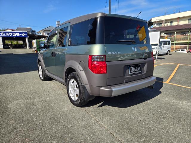 エレメント 　ベースグレード　４ＷＤ　ナビ　ＥＴＣ　ＨＩＤヘッドライト　観音開き　純正アルミホイール　キーレス　スペアキー　エンジンスターター　ドラレコ　取扱説明書　記録簿付（9枚目）