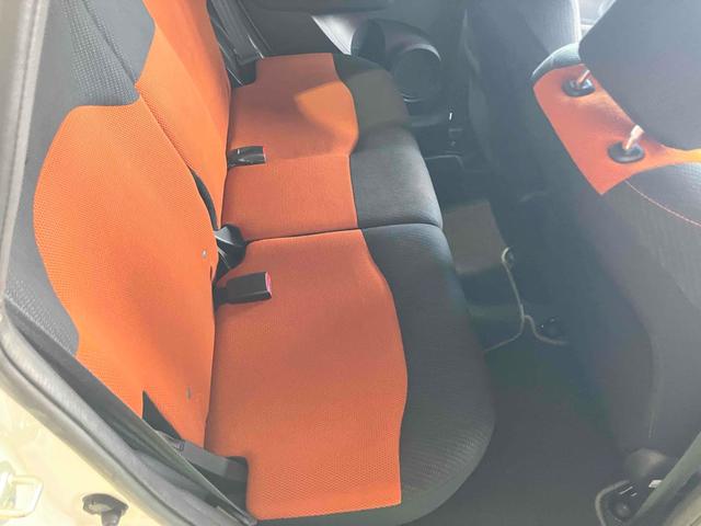 フィット ＲＳ　６速ＭＴ　ＥＴＣ　ナビ　アルミホイール　ＨＩＤ　電動格納ミラー　盗難防止システム　衝突安全ボディ　ＡＢＳ　ＣＤ　ＤＶＤ再生　Ｂｌｕｅｔｏｏｔｈ　エアコン　パワーステアリング　パワーウィンドウ（54枚目）