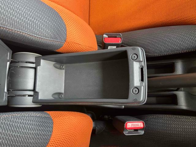 フィット ＲＳ　６速ＭＴ　ＥＴＣ　ナビ　アルミホイール　ＨＩＤ　電動格納ミラー　盗難防止システム　衝突安全ボディ　ＡＢＳ　ＣＤ　ＤＶＤ再生　Ｂｌｕｅｔｏｏｔｈ　エアコン　パワーステアリング　パワーウィンドウ（61枚目）