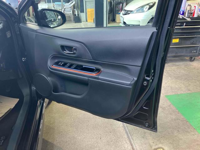 アクア X-アーバン バックカメラ ナビ TV アルミホイール オートライト スマートキー 電動格納ミラー シートヒーター CVT 衝突安全ボディ ABS ESC CD USB ミュージックプレイヤー接続可(50枚目)