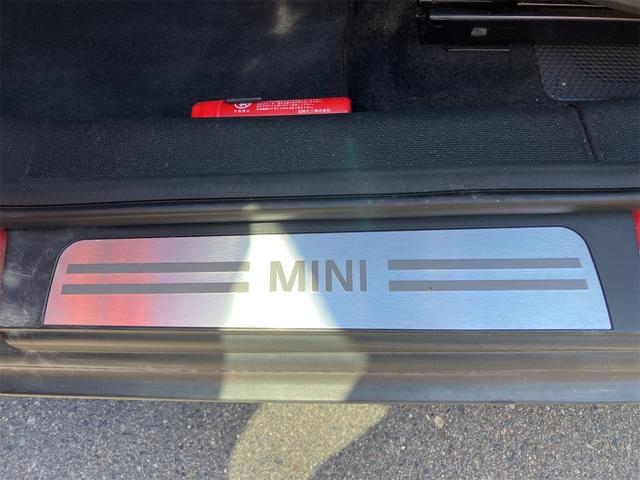 MINI クーパーD クロスオーバー ワンオーナー HIDヘッドライト クリアランスソナーナビ バックカメラ スペアキー(33枚目)