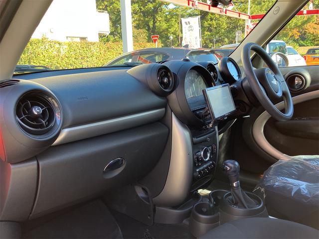 MINI クーパーD クロスオーバー ワンオーナー HIDヘッドライト クリアランスソナーナビ バックカメラ スペアキー(36枚目)