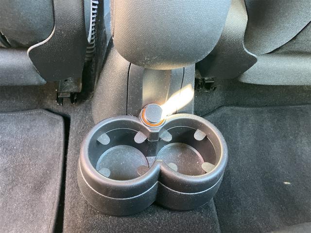 MINI クーパーD クロスオーバー ワンオーナー HIDヘッドライト クリアランスソナーナビ バックカメラ スペアキー(38枚目)